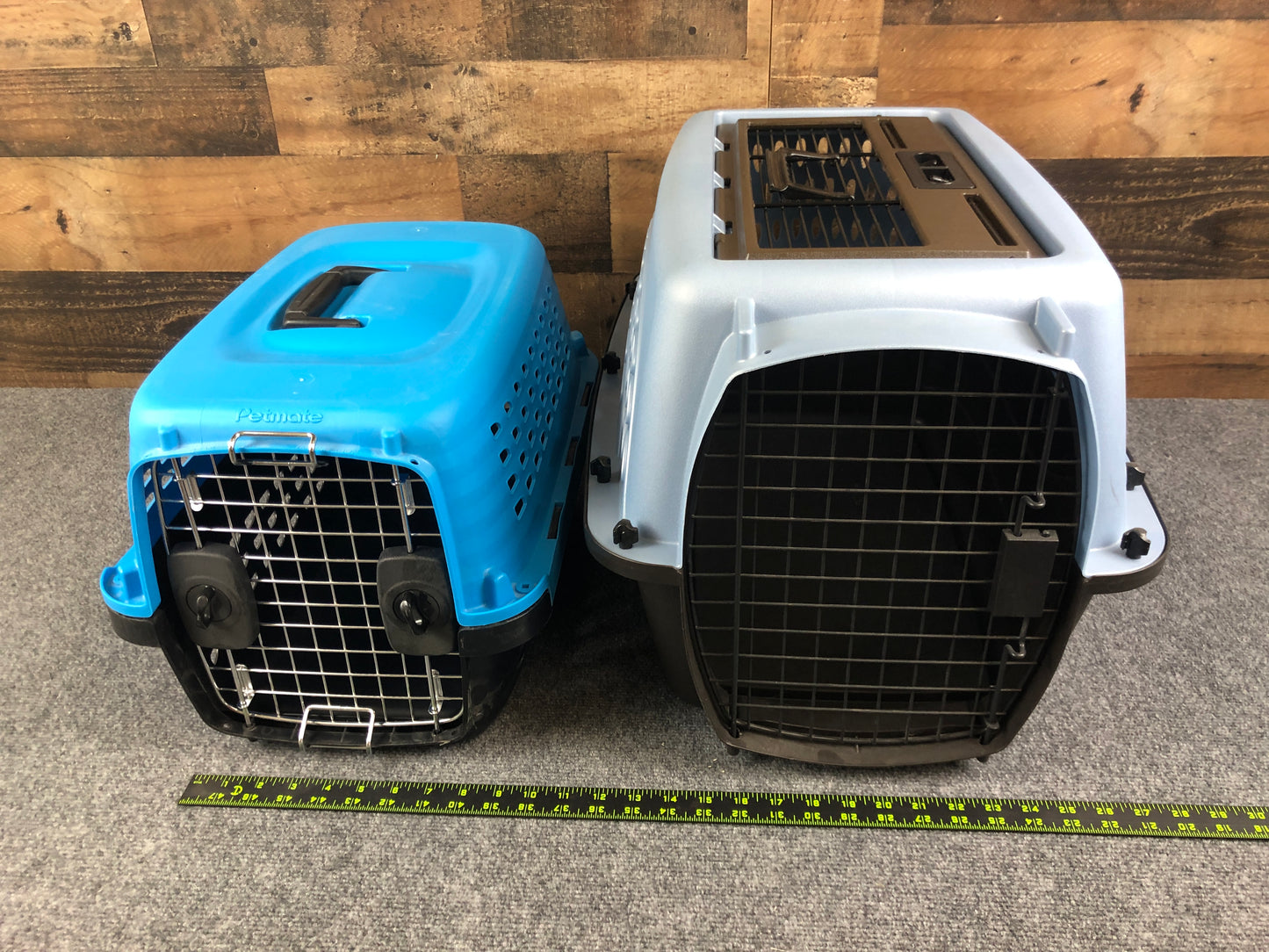 6330 Pet Carrier - Medium
