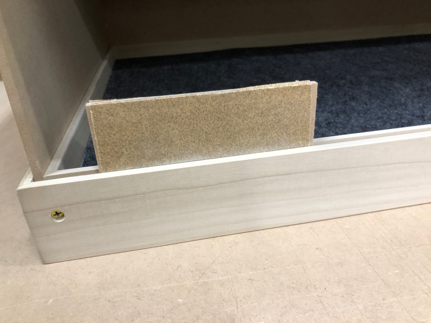 2004 Bunny Abode Short Base Cabinet
