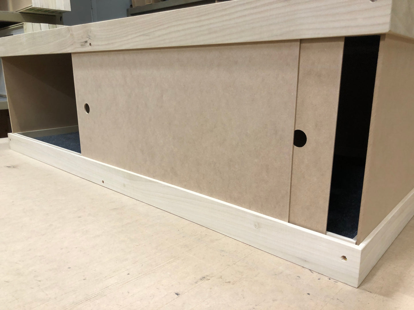 2004 Bunny Abode Short Base Cabinet