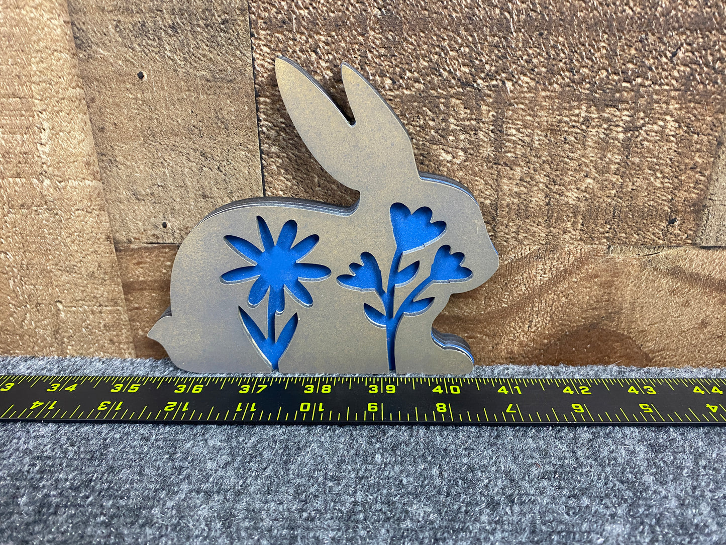 8135 Flower Child Bunny Stand-up