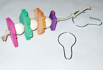 5900 Petwerks Wire style toy hanger