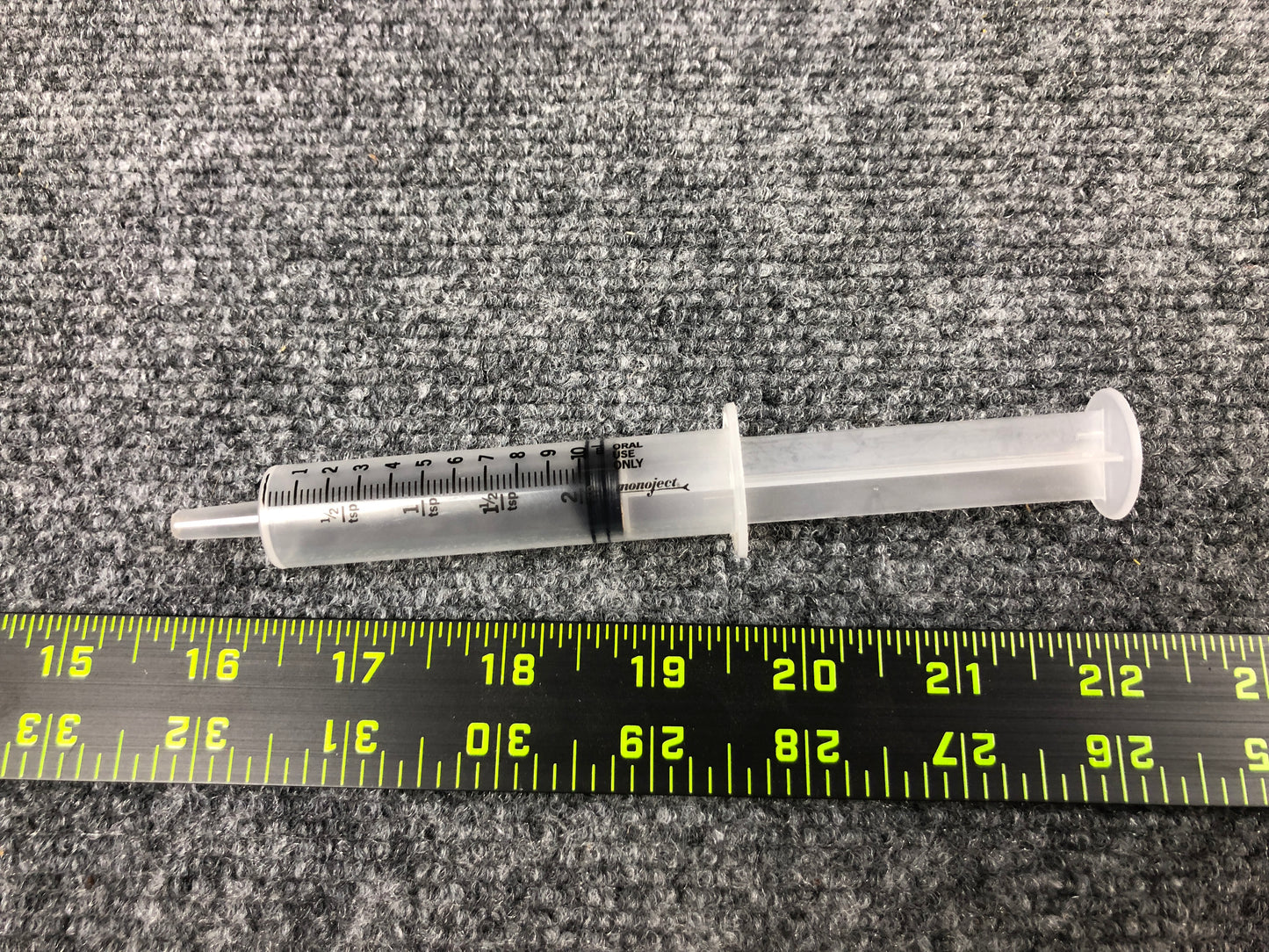 6205  Hand Feeding Syringe - 10 ml